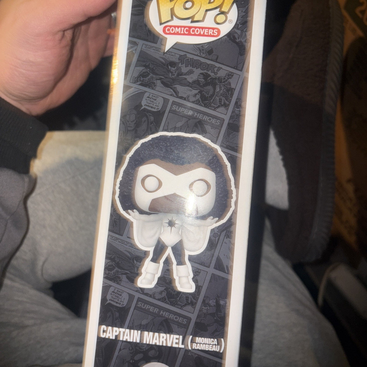 Funko Pop! Comic Book Cover with Case: Marvel - Captain Marvel (Monica Rambeau)