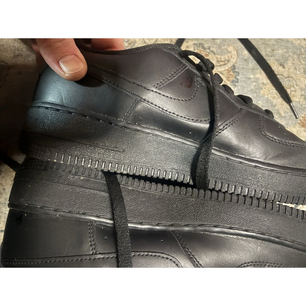 Nike Air Force 1 Low LE Triple Black DH2920‑001 Size 7Y Excellent Shape