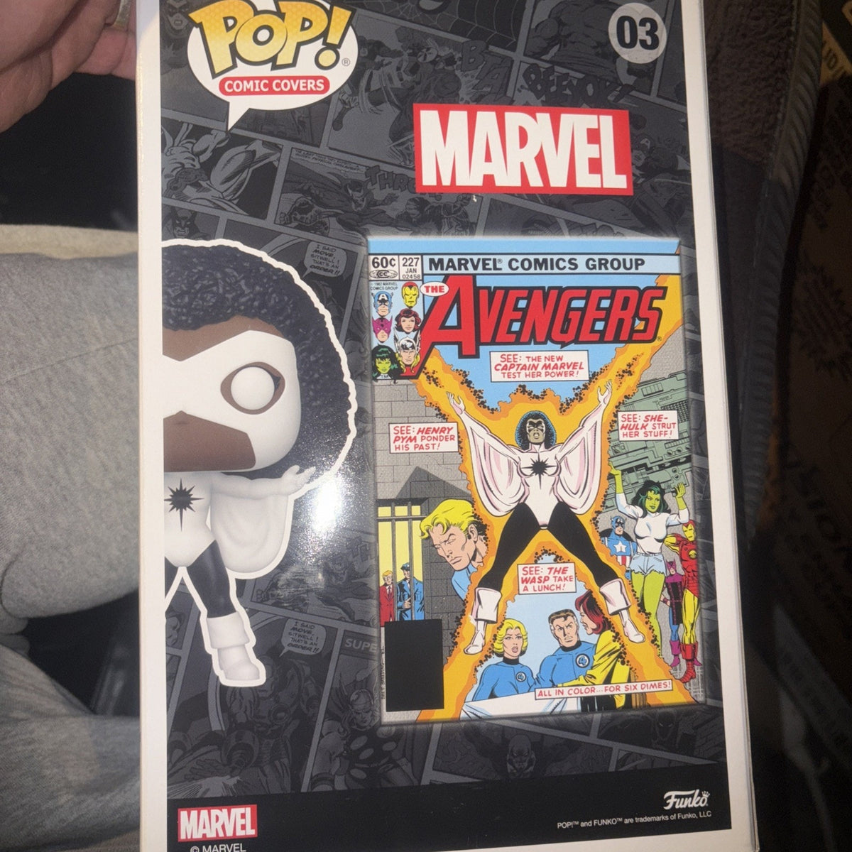 Funko Pop! Comic Book Cover with Case: Marvel - Captain Marvel (Monica Rambeau)