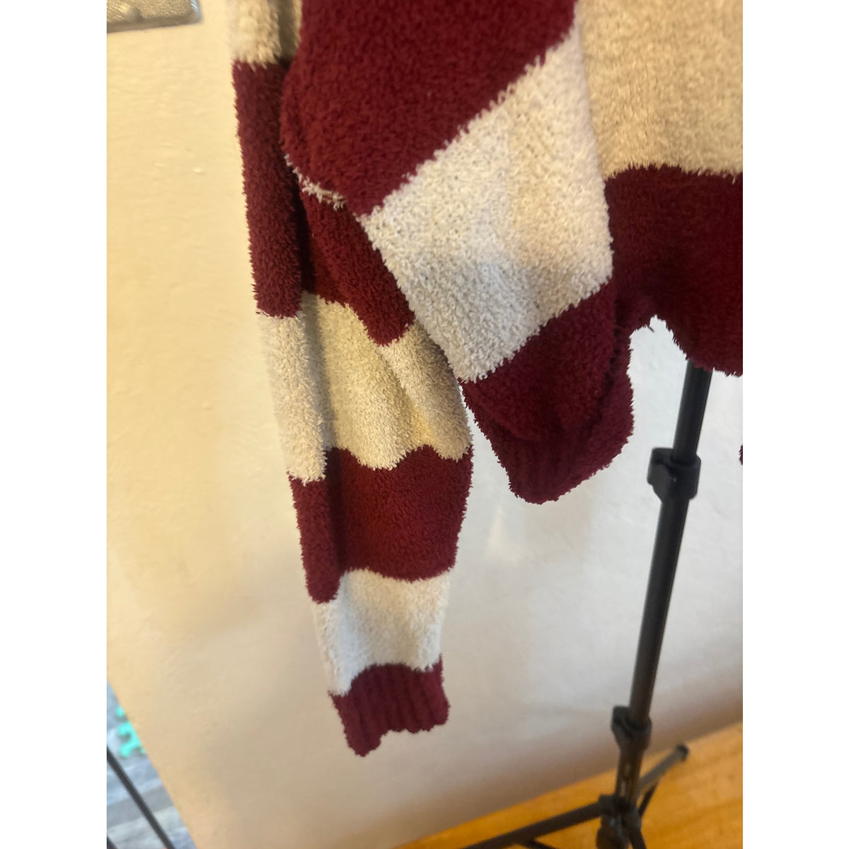 Arizona Jean Co Cropped Striped Hoodie Sweater Women