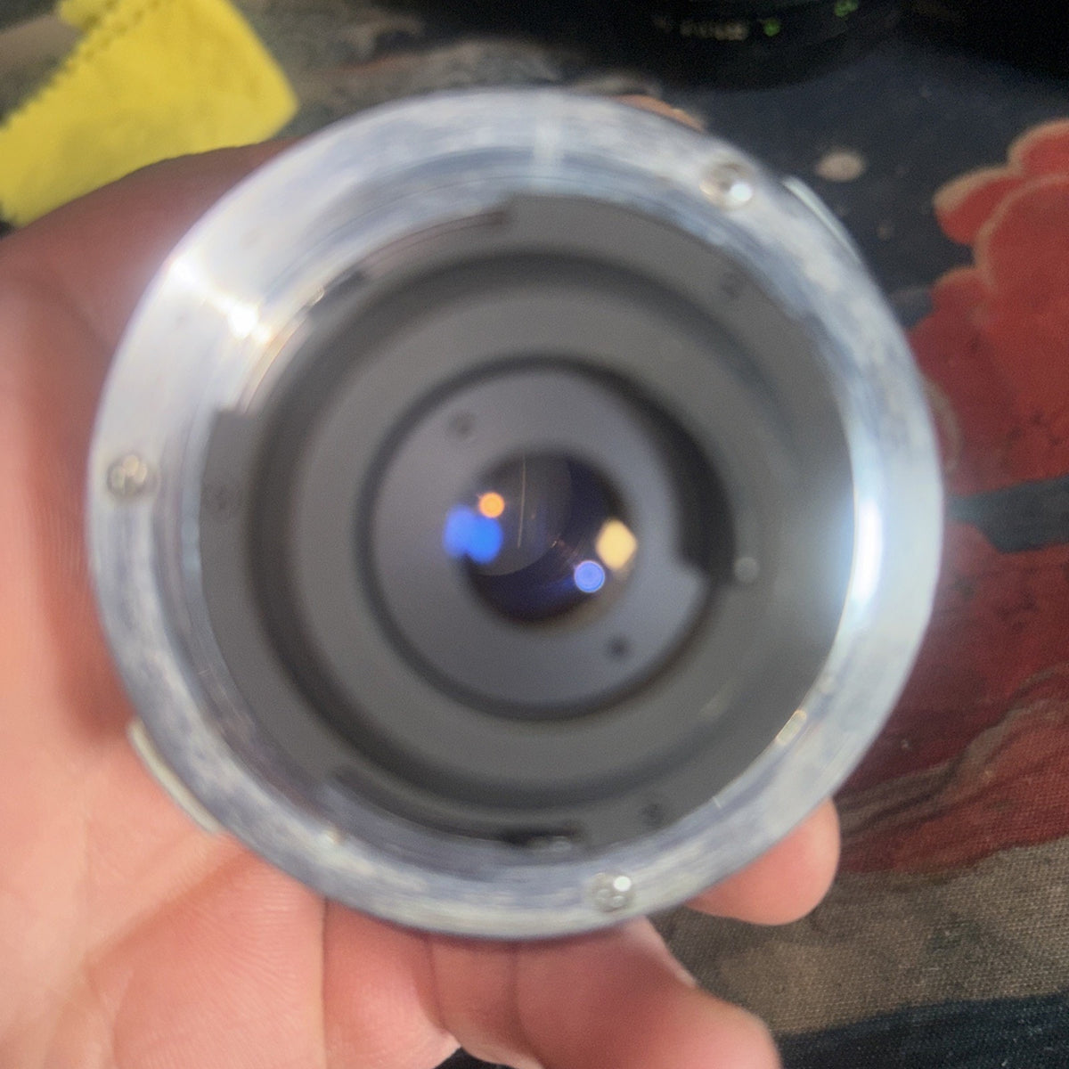 OLYMPUS OM-SYSTEM G.ZUIKO AUTO-W 28mm F3.5 Wide Angle Lens With Cover And Back