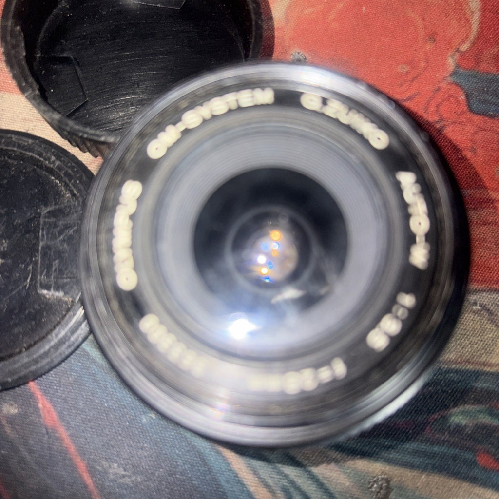 OLYMPUS OM-SYSTEM G.ZUIKO AUTO-W 28mm F3.5 Wide Angle Lens With Cover And Back