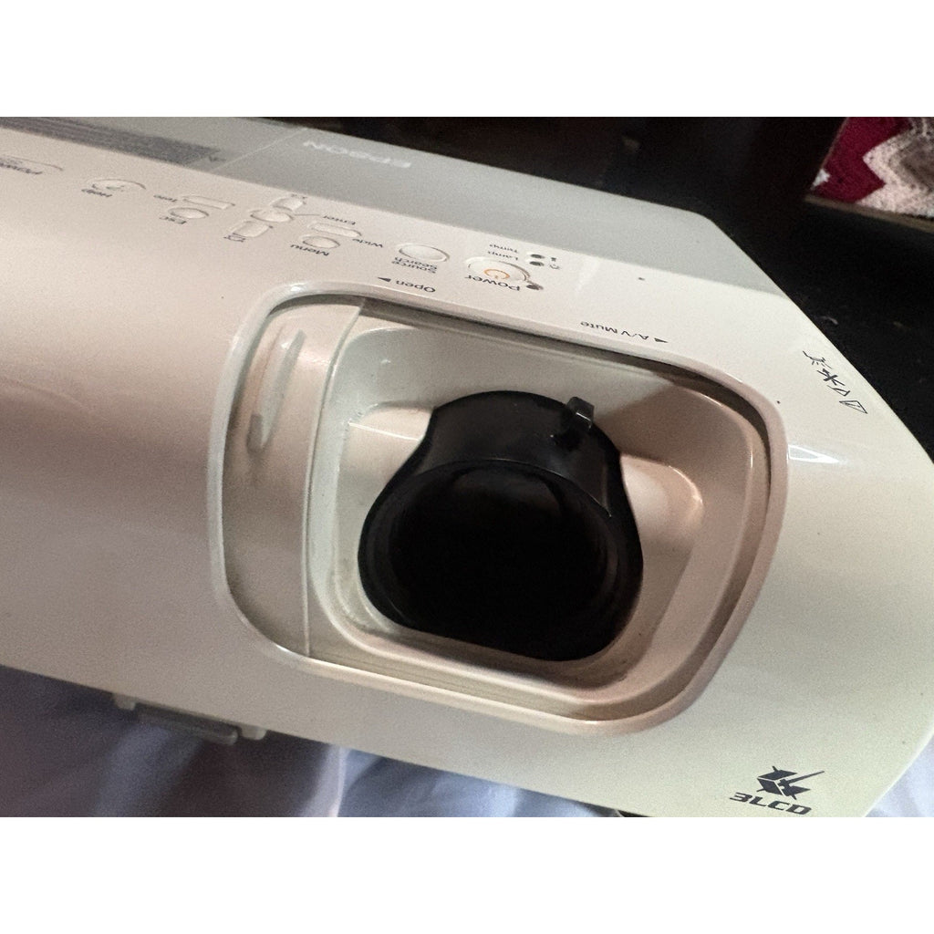 Epson PowerLite S5 LCD Projector