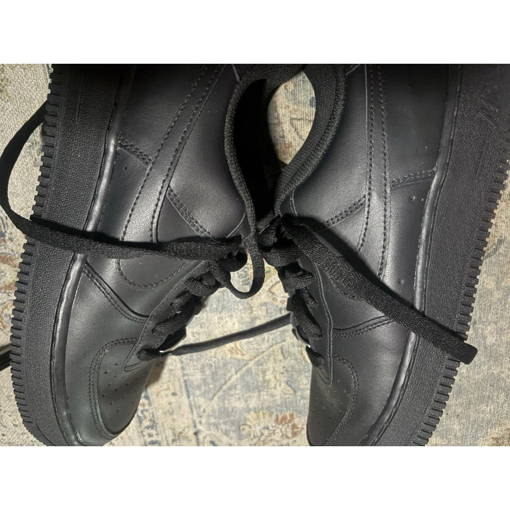 Nike Air Force 1 Low LE Triple Black DH2920‑001 Size 7Y Excellent Shape