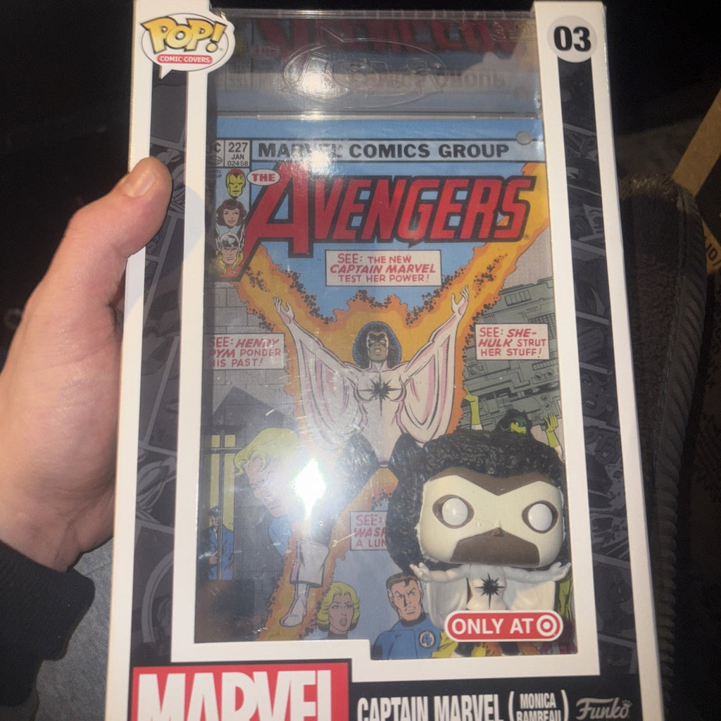 Funko Pop! Comic Book Cover with Case: Marvel - Captain Marvel (Monica Rambeau)