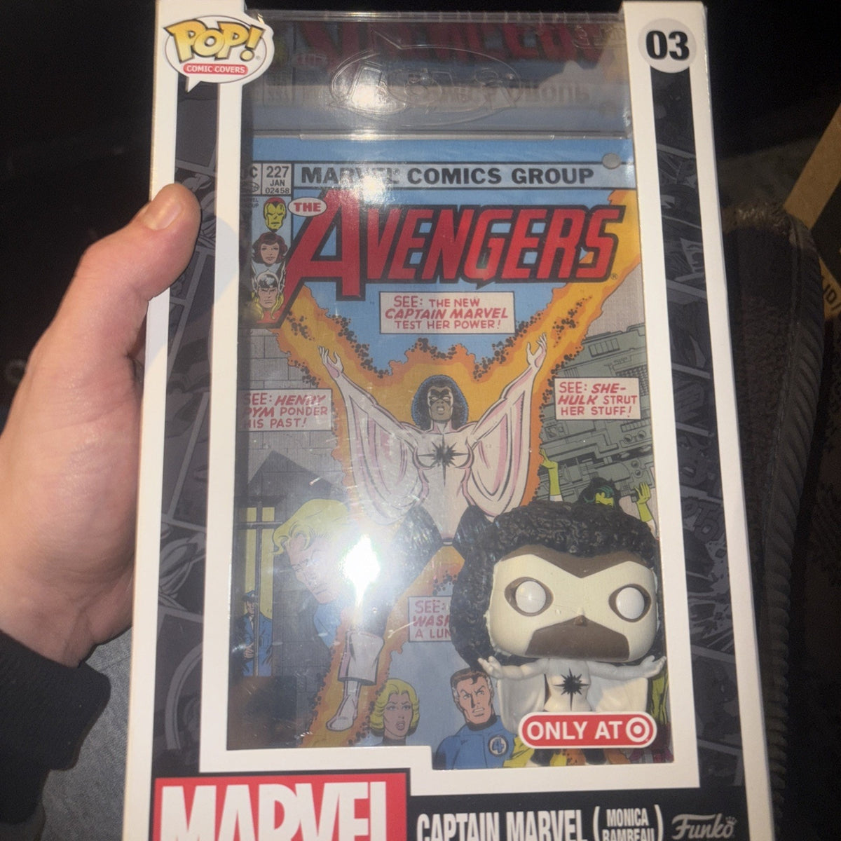 Funko Pop! Comic Book Cover with Case: Marvel - Captain Marvel (Monica Rambeau)