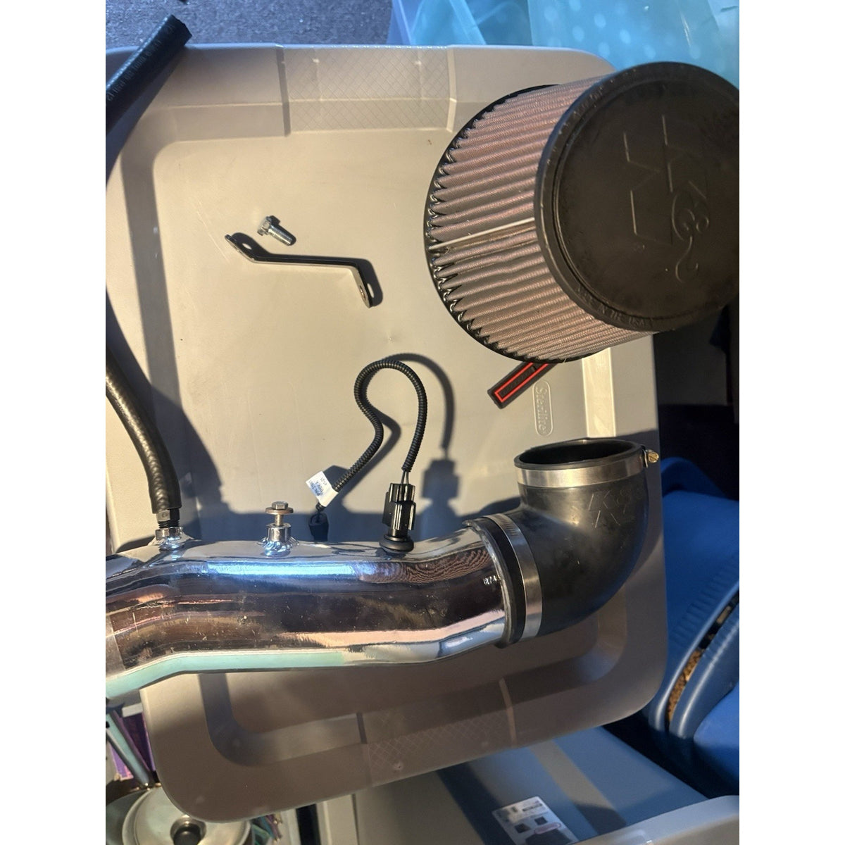 K&N Cold Air Intake 5.7 Includes New Sensor Lightly Used.