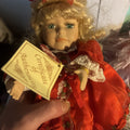 Kathy Porcelain Doll Wind Up Dam Dee Collectors Choice