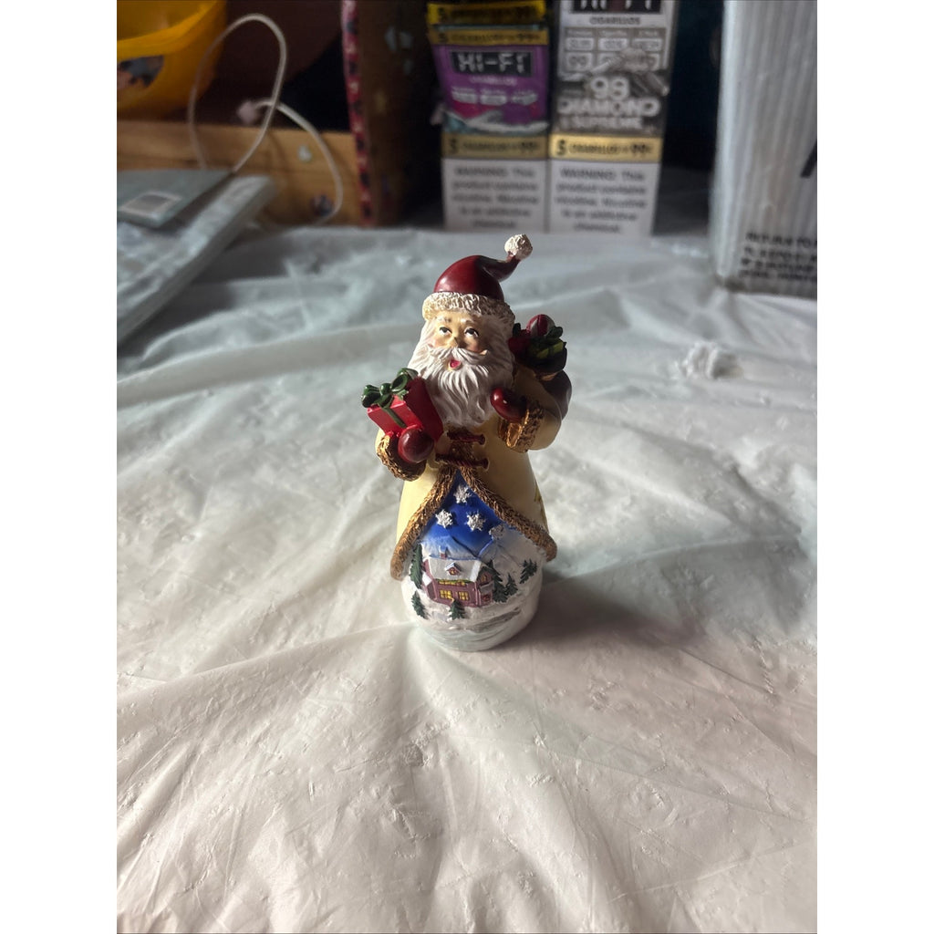 Santa Claus Resin Figurine Christmas Holiday Decor 6 Inch
