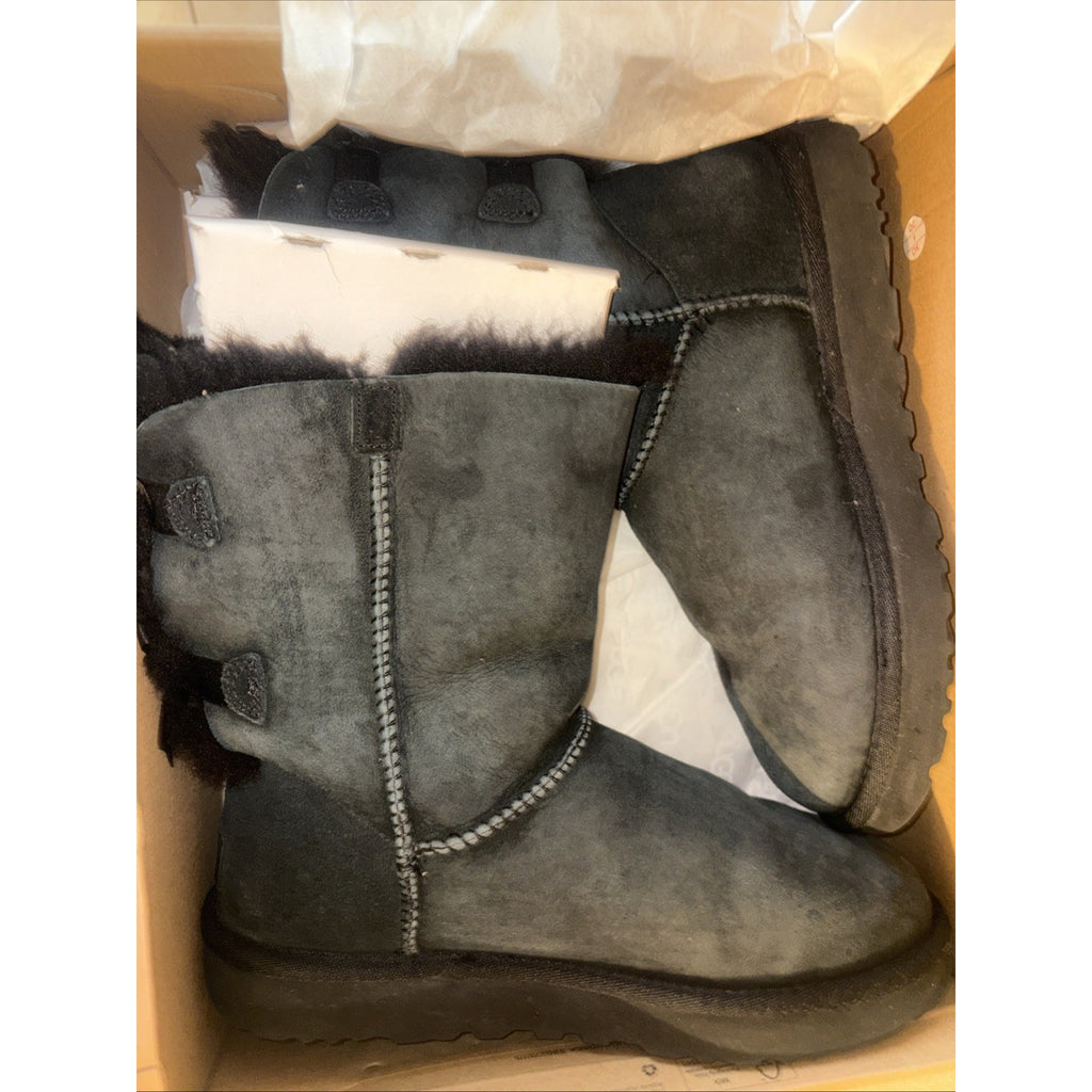 UGG Women's Bailey Bow II Winter Boot Size 7 - Black Worn Very Lightly Rare Boot
