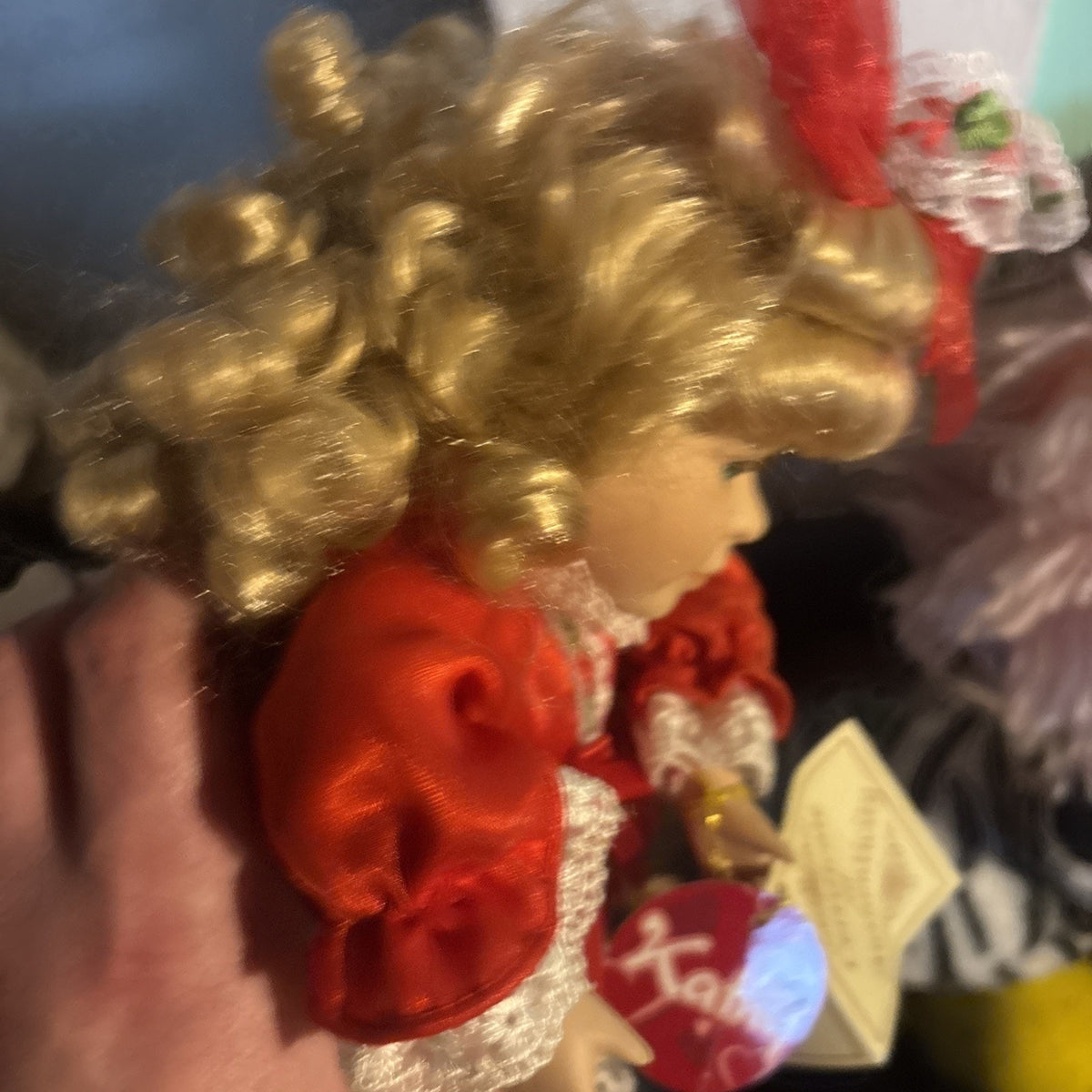 Kathy Porcelain Doll Wind Up Dam Dee Collectors Choice