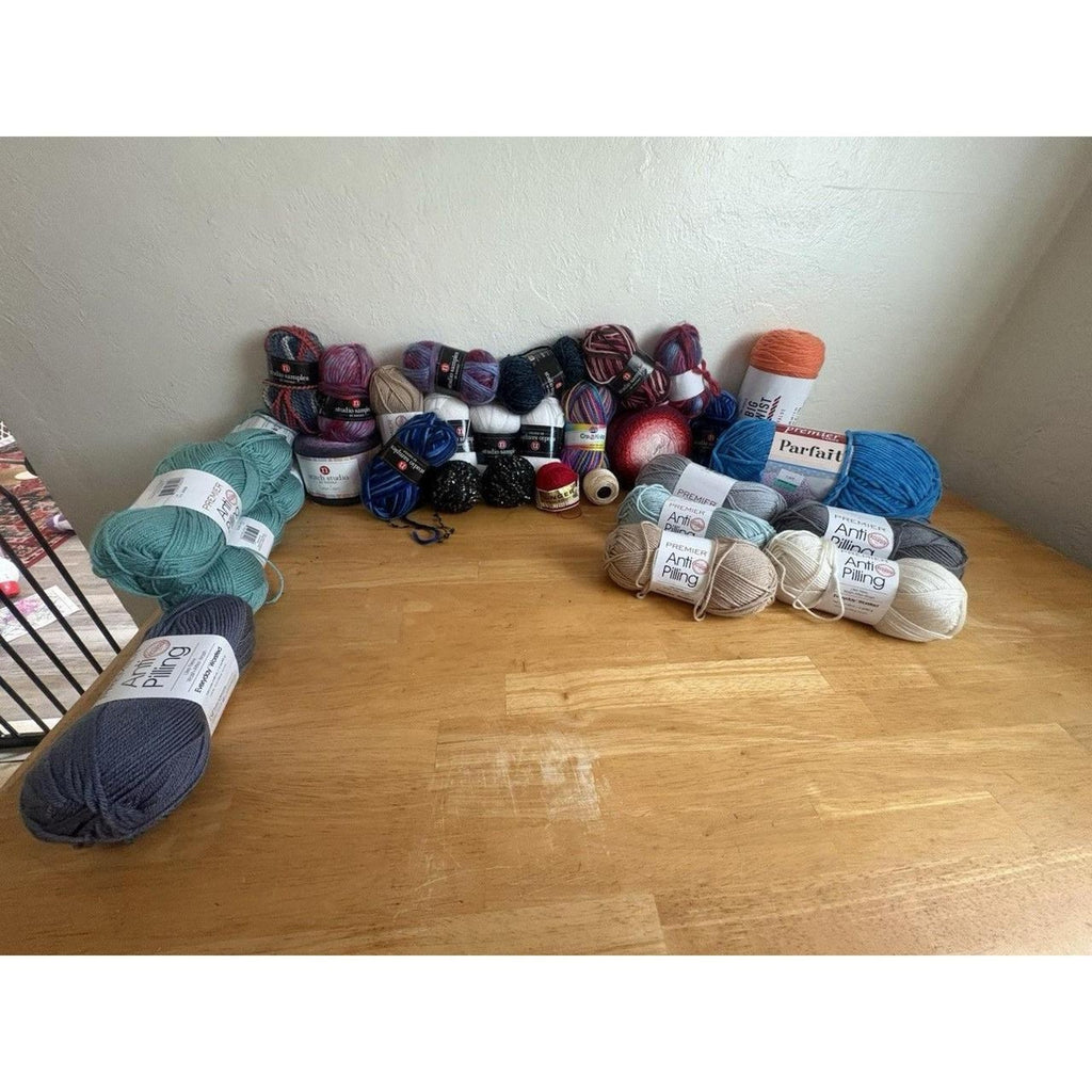 Massive yarn lot for sale