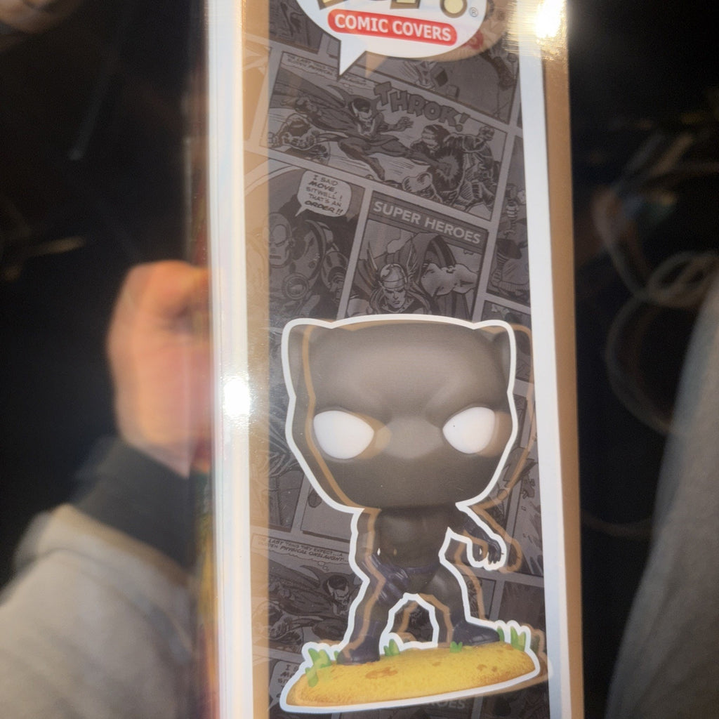 Funko Pop! Comic Book Cover with Case: Marvel - Black Panther #18