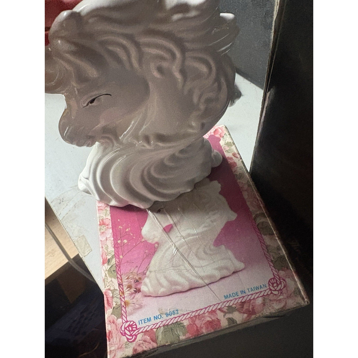 Dolomoite Unicorn Item No 9052