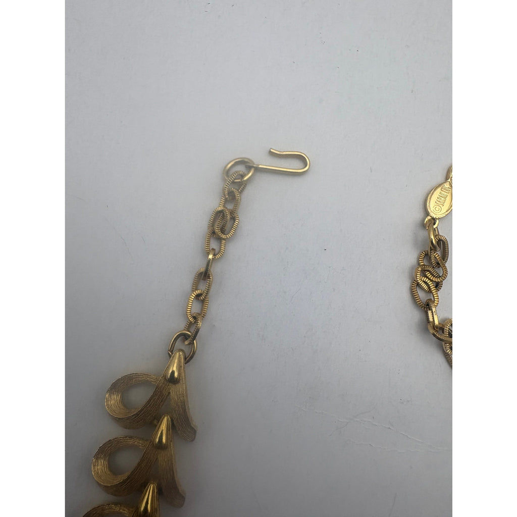 Sarah Coventry Vintage Gold Tone Leaf Motif Statement Necklace 16.5 inches