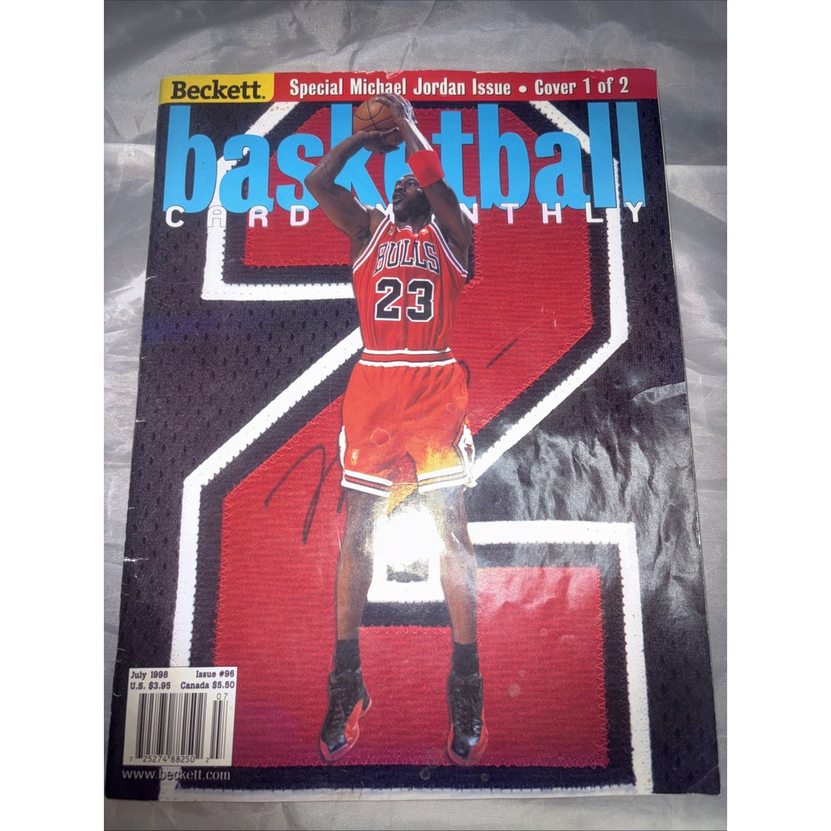July 1998 Beckett Basketball Magazine Michael Jordan Cover 1 of 2 Issue #96