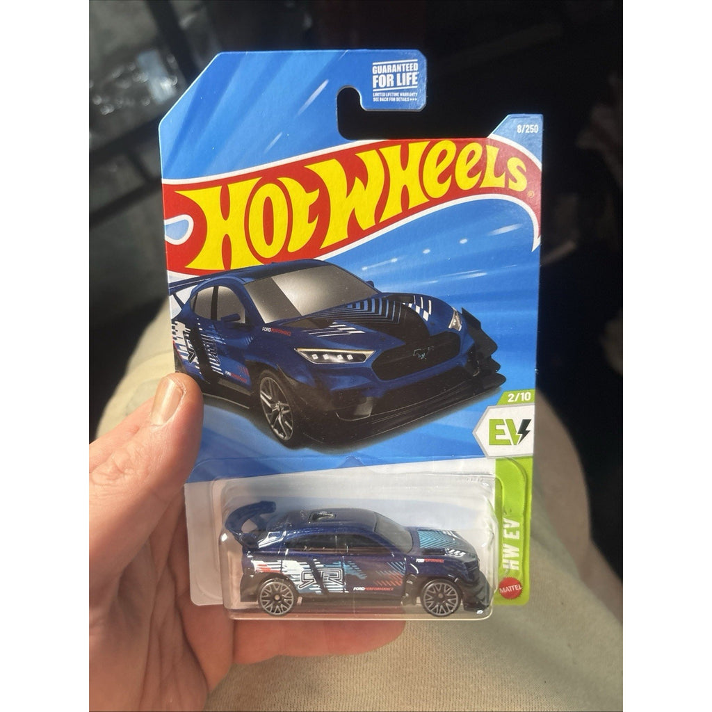 Hot Wheels Ford Mustang Mach-E 1400