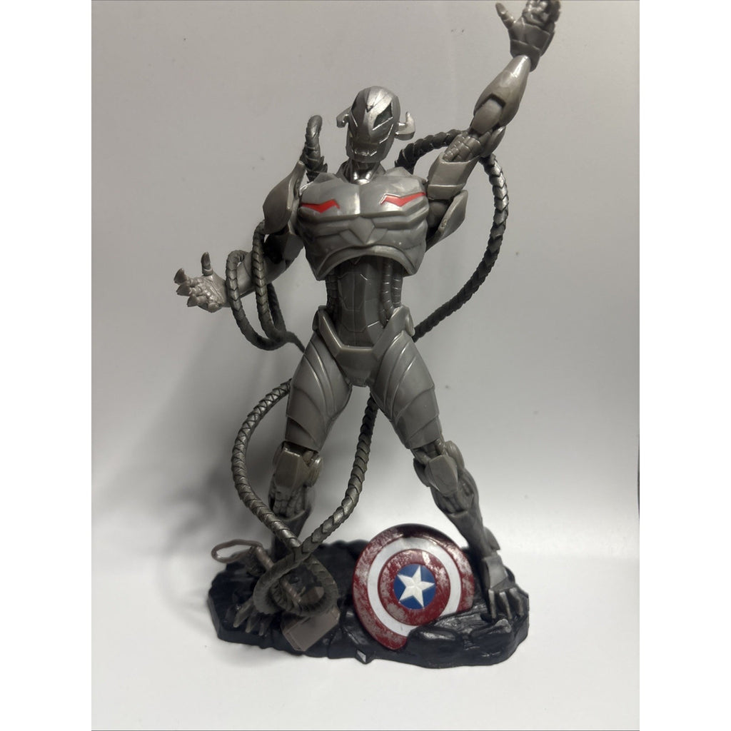 ULTRON MARVEL AVENGERS 7” ACTION FIGURE PLASTIC PLAYMATION HASBRO TOY