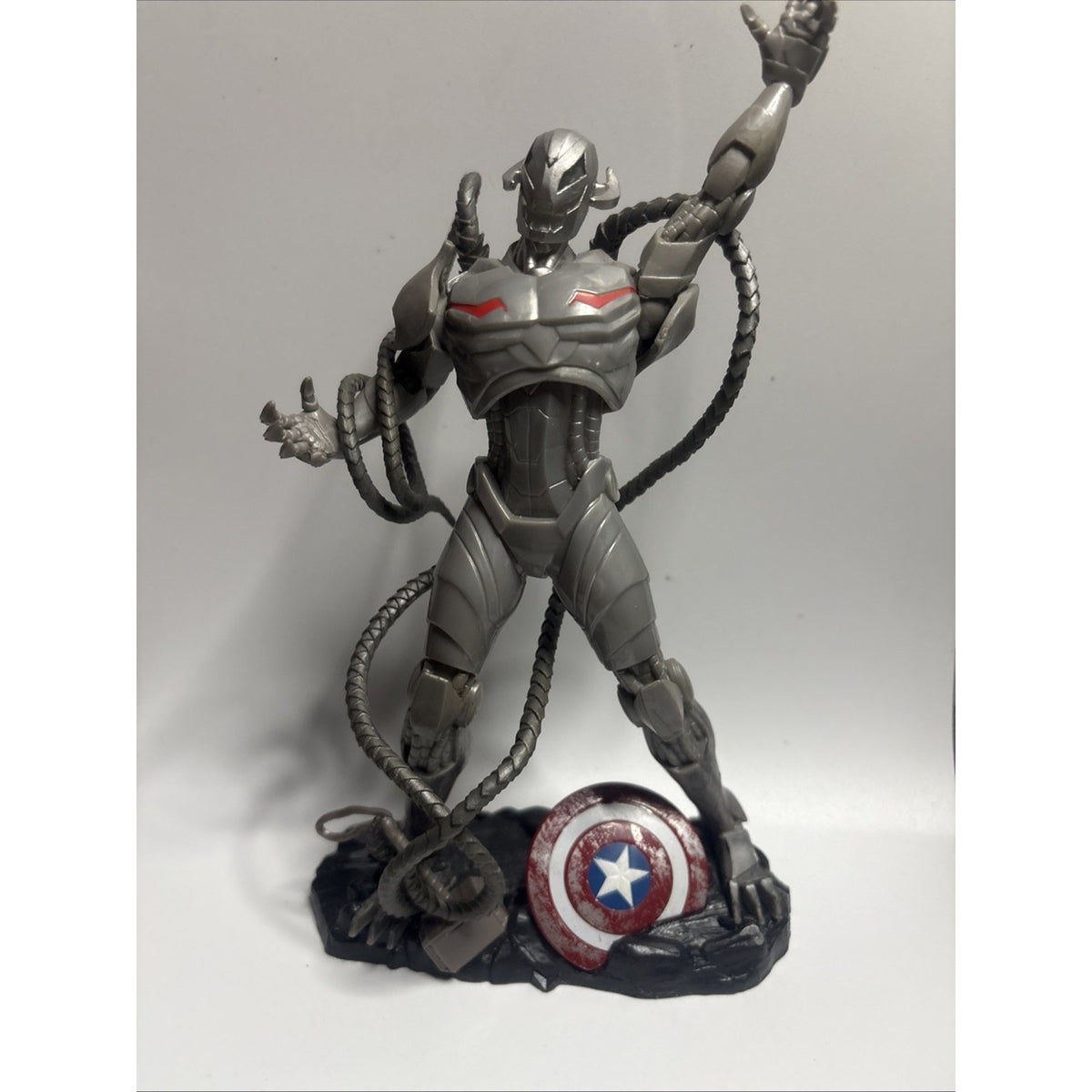 ULTRON MARVEL AVENGERS 7” ACTION FIGURE PLASTIC PLAYMATION HASBRO TOY