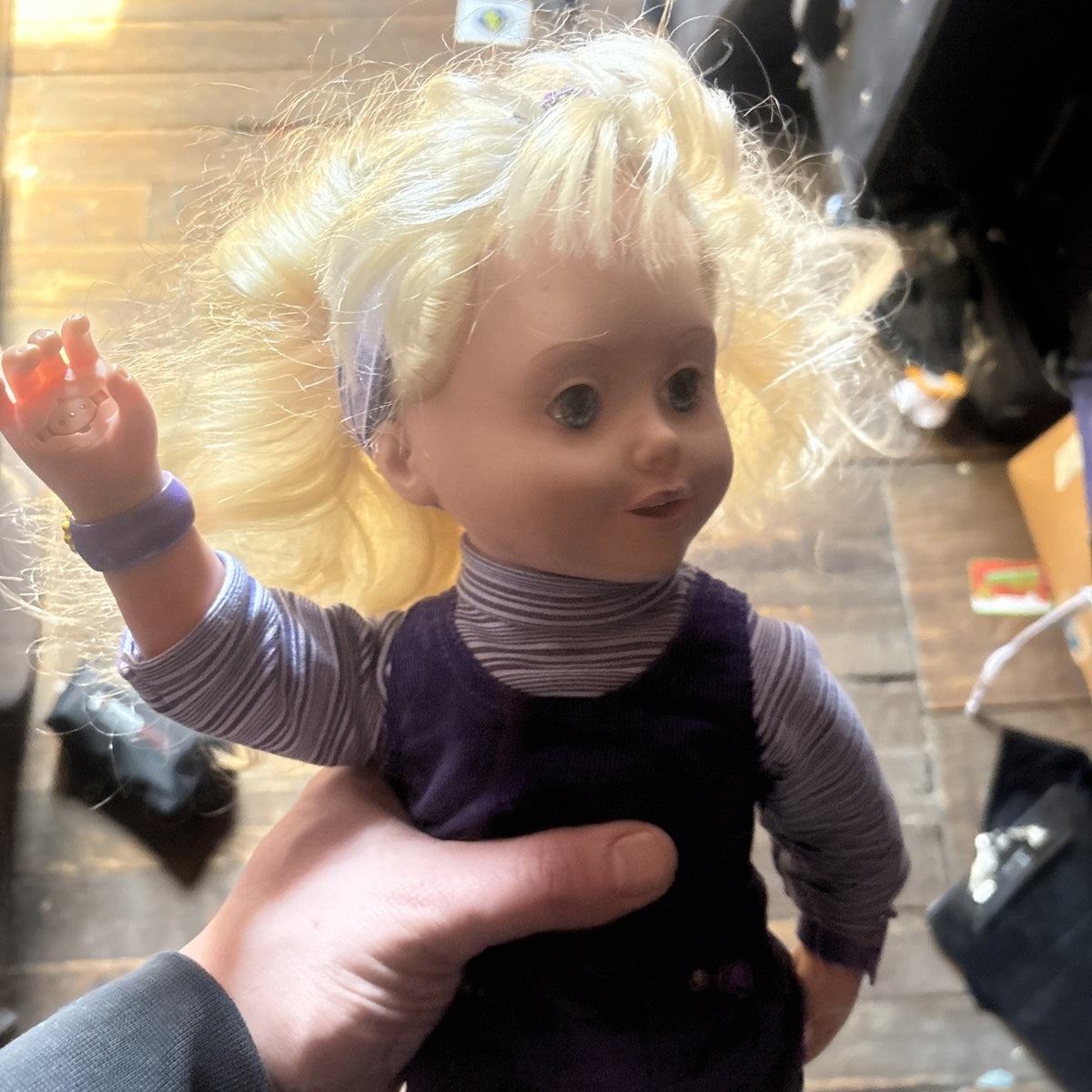 VINTAGE Amazing Ally Doll by Playmates Works Need Batteries And Comes With Extra